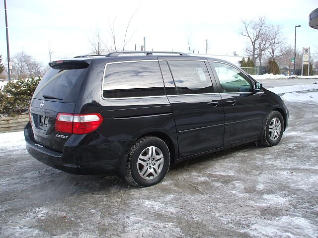 Honda Odyssey 2005 photo 4