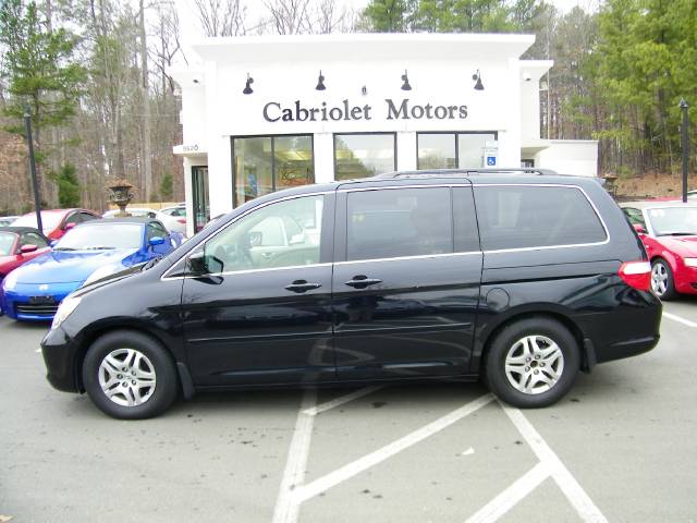Honda Odyssey 2005 photo 1