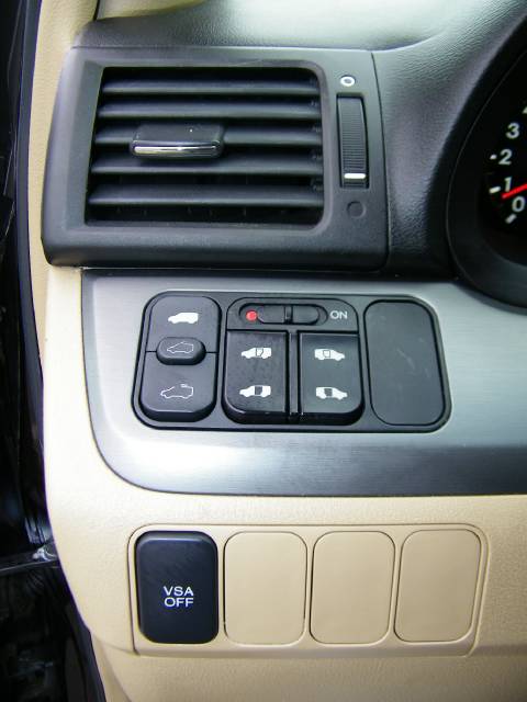 Honda Odyssey 2005 photo 4