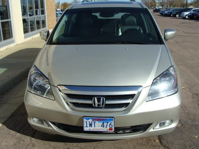 Honda Odyssey 2005 photo 1