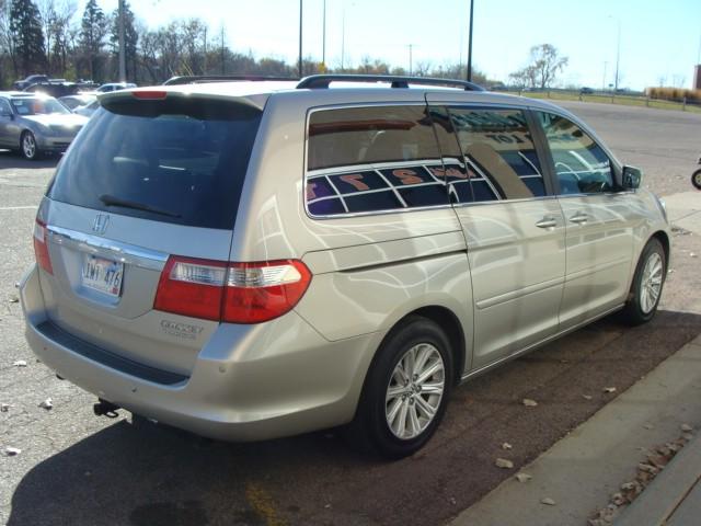 Honda Odyssey 2005 photo 5