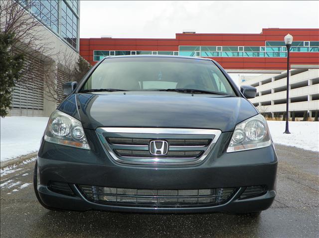 Honda Odyssey 2005 photo 1