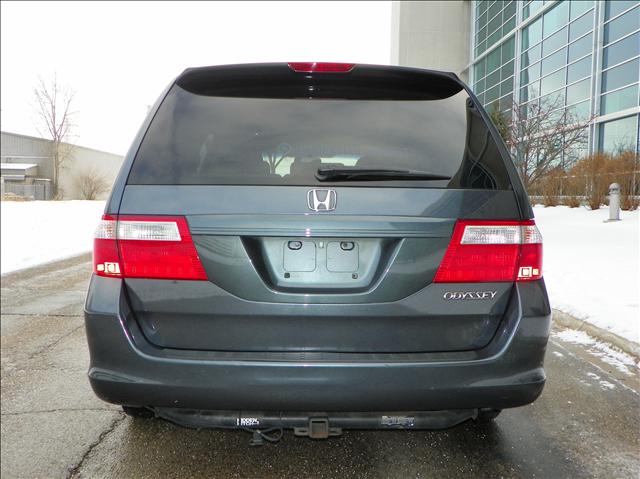 Honda Odyssey 2005 photo 5