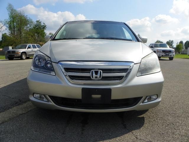 Honda Odyssey 2005 photo 1