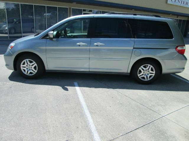 Honda Odyssey 2005 photo 3