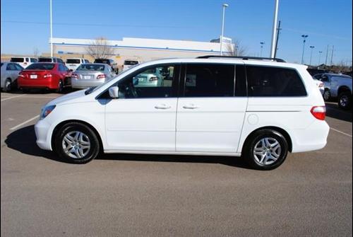Honda Odyssey 2005 photo 3