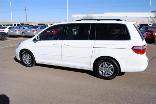 Honda Odyssey 2005 photo 4
