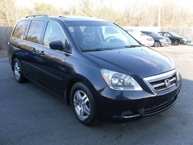 Honda Odyssey 2005 photo 1