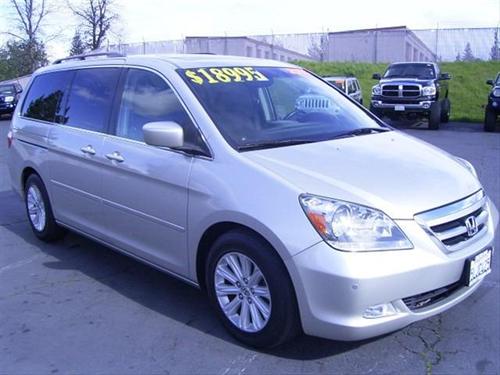 Honda Odyssey 2005 photo 1