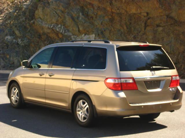 Honda Odyssey 2005 photo 1