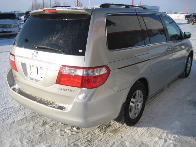 Honda Odyssey 2005 photo 4
