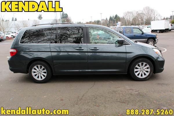 Honda Odyssey 2005 photo 3