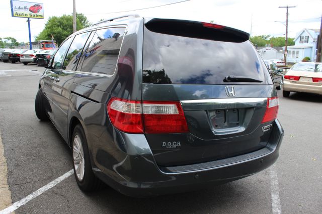 Honda Odyssey 2005 photo 4