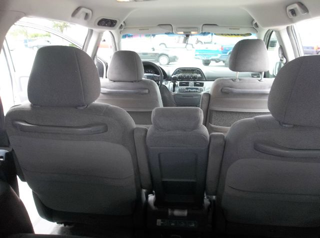 Honda Odyssey 2005 photo 5