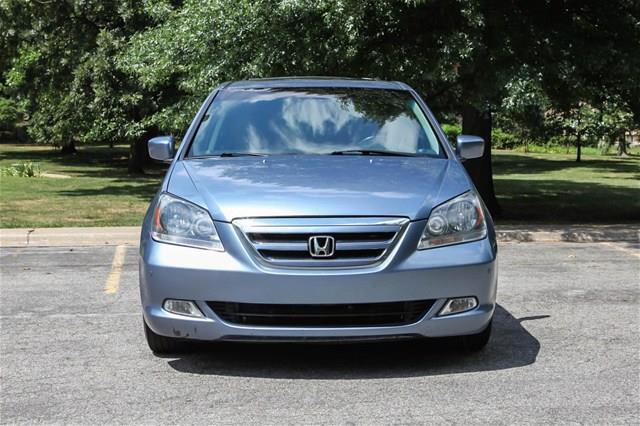 Honda Odyssey 2005 photo 3