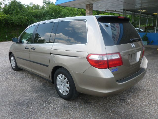 Honda Odyssey 2005 photo 4