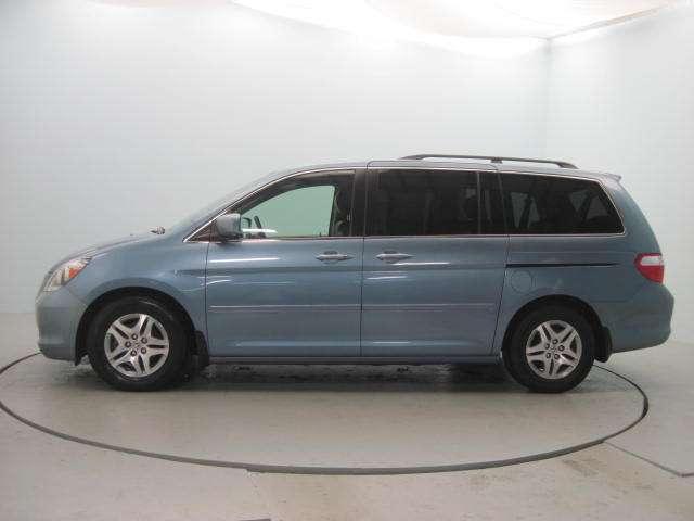 Honda Odyssey 2005 photo 3