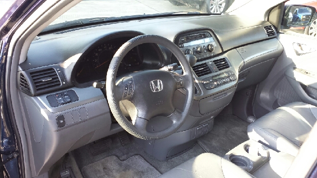 Honda Odyssey 2005 photo 1
