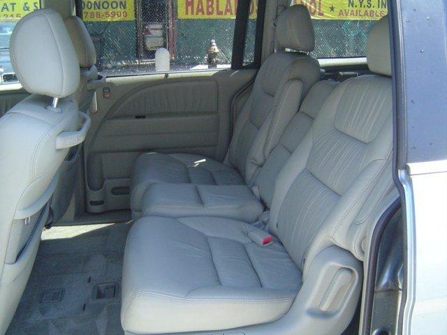 Honda Odyssey 2005 photo 4