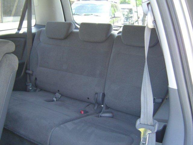 Honda Odyssey 2005 photo 5