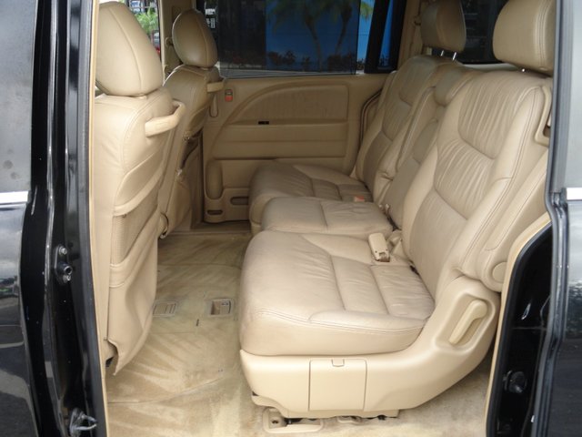 Honda Odyssey 2005 photo 3