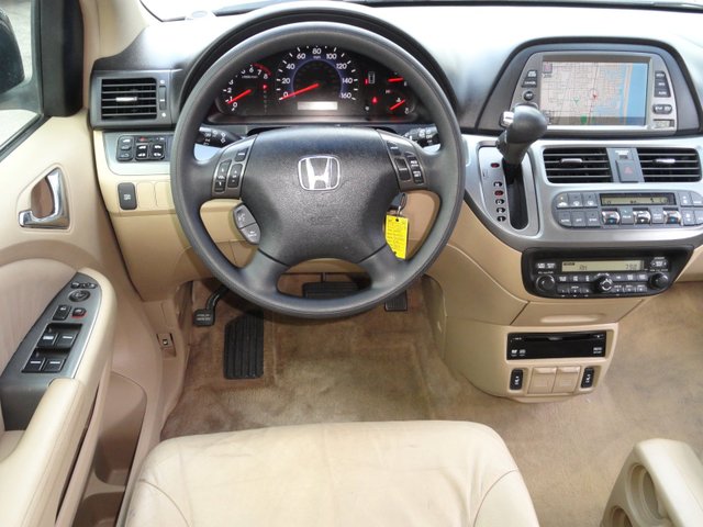 Honda Odyssey 2005 photo 4