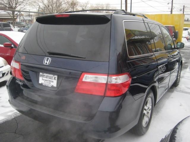 Honda Odyssey 2005 photo 1
