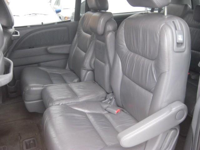 Honda Odyssey 2005 photo 3