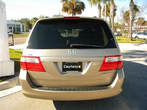 Honda Odyssey 2005 photo 1
