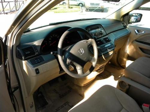 Honda Odyssey 2005 photo 3