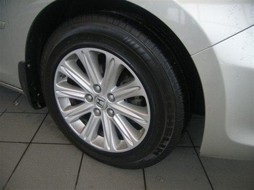 Honda Odyssey 2005 photo 3