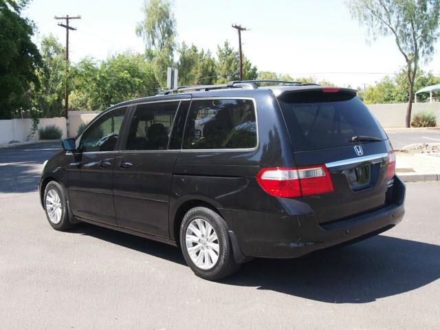 Honda Odyssey 2005 photo 3