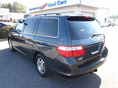Honda Odyssey 2005 photo 1