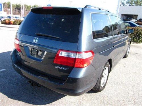 Honda Odyssey 2005 photo 3