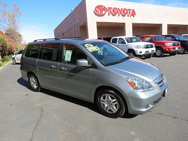 Honda Odyssey 2005 photo 5