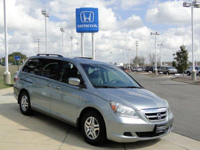 Honda Odyssey 2005 photo 1