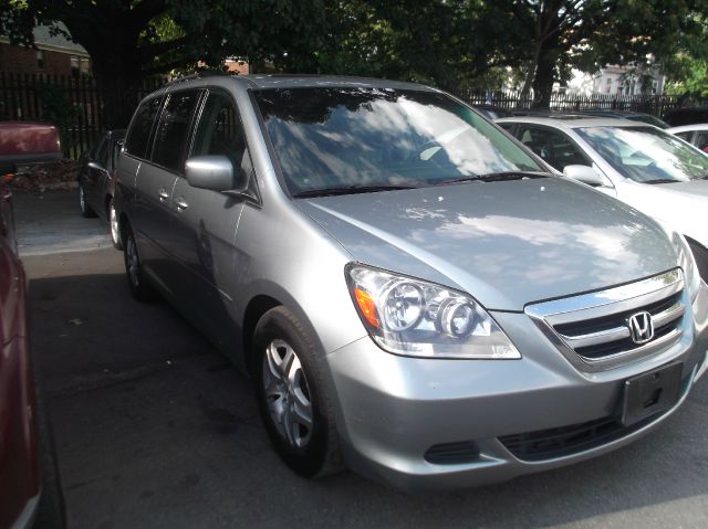 Honda Odyssey 2005 photo 1