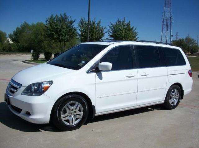 Honda Odyssey 2005 photo 3