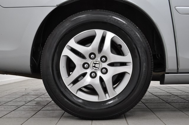 Honda Odyssey 2005 photo 1