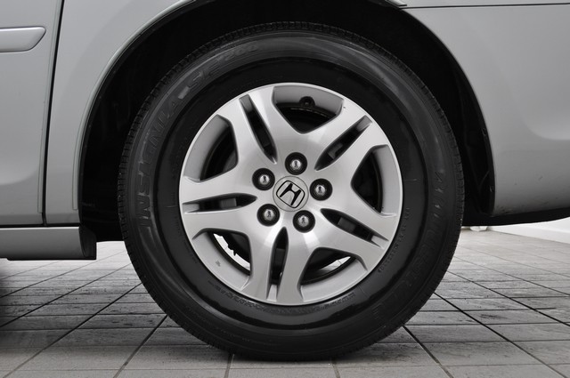 Honda Odyssey 2005 photo 4