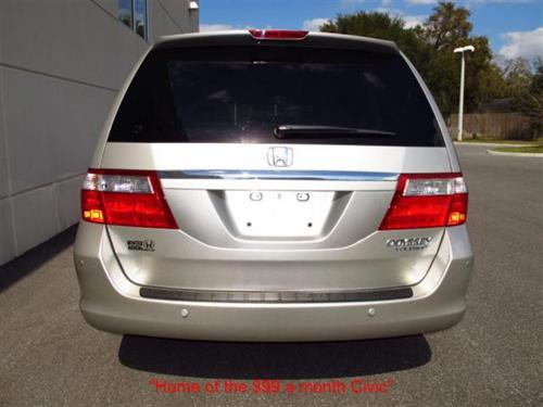 Honda Odyssey 2005 photo 2