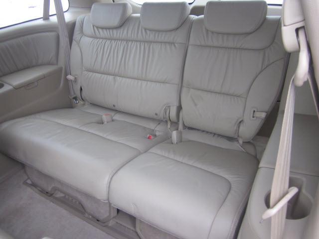 Honda Odyssey 2005 photo 4