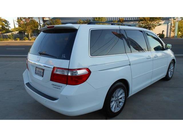 Honda Odyssey 2005 photo 1