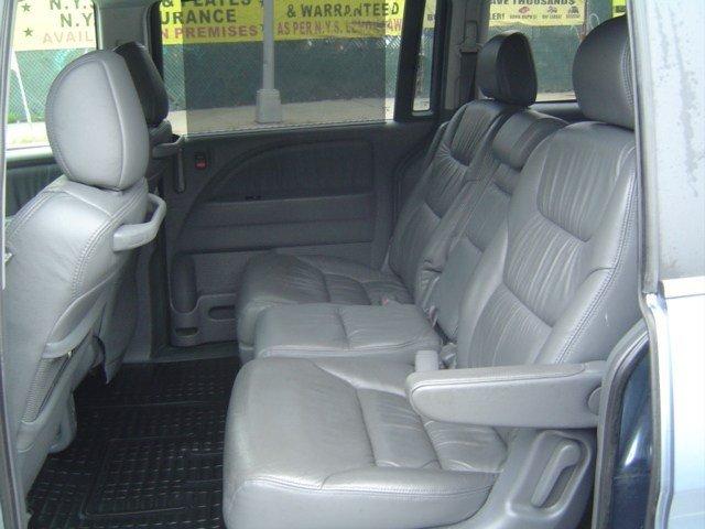 Honda Odyssey 2005 photo 4