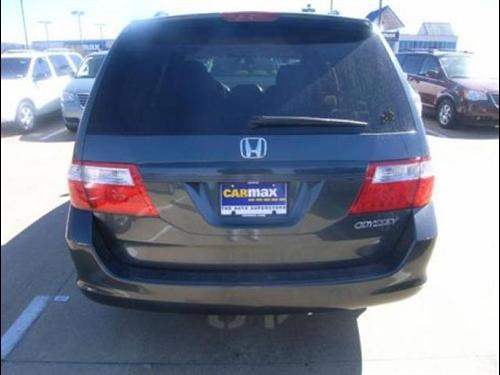 Honda Odyssey 2005 photo 3