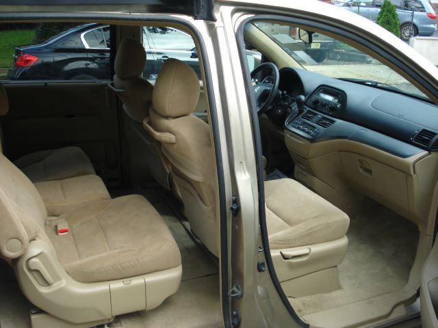 Honda Odyssey 2005 photo 1