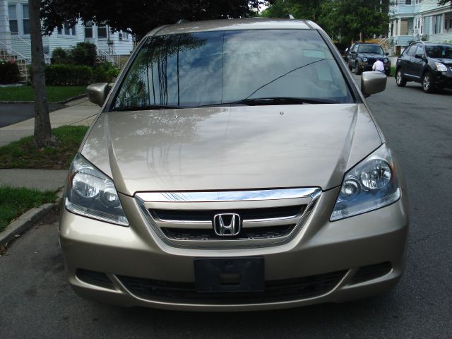 Honda Odyssey 2005 photo 3