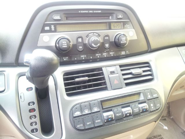 Honda Odyssey 2005 photo 16