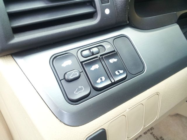 Honda Odyssey 2005 photo 7