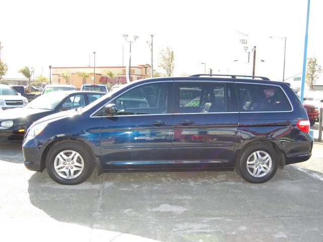 Honda Odyssey 2005 photo 1